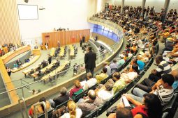 a-treta-entre-cldf-e-ibaneis-Radio-corredor-df Câmara Legislativa e Executivo em conflito