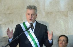 Dívida de Rollemberg rollemberg rodrigo governo ibaneis rocha radio corredor 255x163 - Dívida de Rollemberg