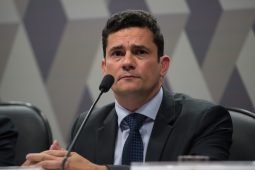Moro deu uma condição sergio moro ministro entrevista decreto posse armas radio corredor 255x170 - Moro deu uma condição