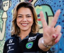 O Passarinho voltou leila volei senador radio corredor 205x170 - O Passarinho voltou