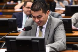 Luís Miranda responde ao "Quatro Perguntas na Lata" miranda 255x170 - Luís Miranda responde ao "Quatro Perguntas na Lata"