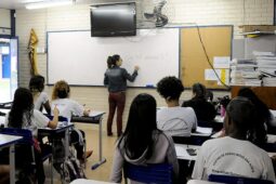 DF escola 255x170 - DF
