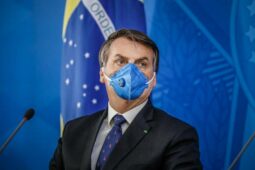 Destaques bolsonaro mascara planalto 1 255x170 - Destaques