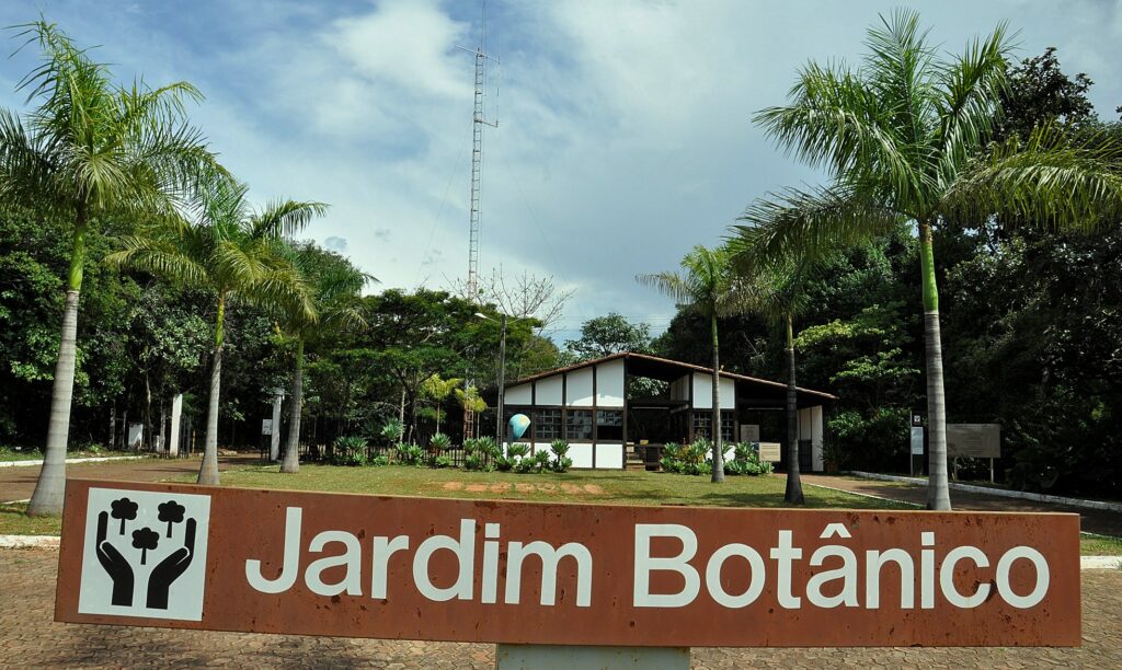 placa jardim botanico de brasilia 1024x612 - Cai mais um administrador