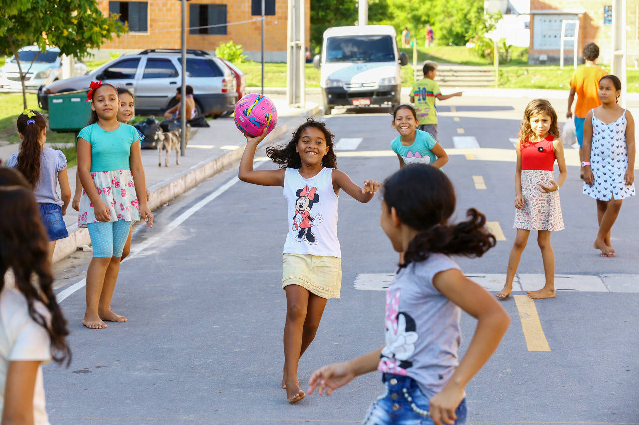 Queimada. Brincadeiras de criança