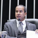 Fred Linhares se reaproxima do Buriti e pode recuperar espaços no governo