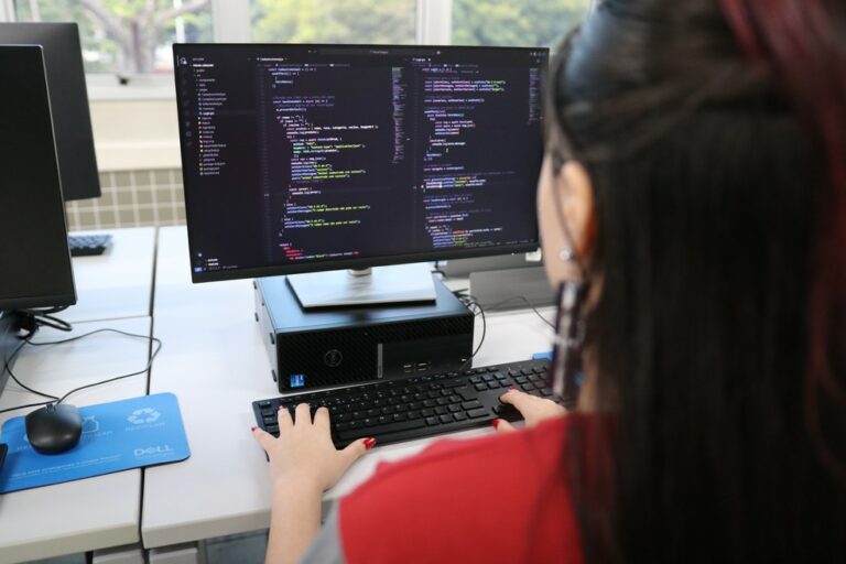 Projeto Mulher Digital abre inscrições em Santa Maria com cursos gratuitos para mulheres