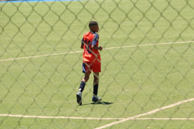Com presença de olheiros, campeonato esportivo vira vitrine do futebol de base no DF