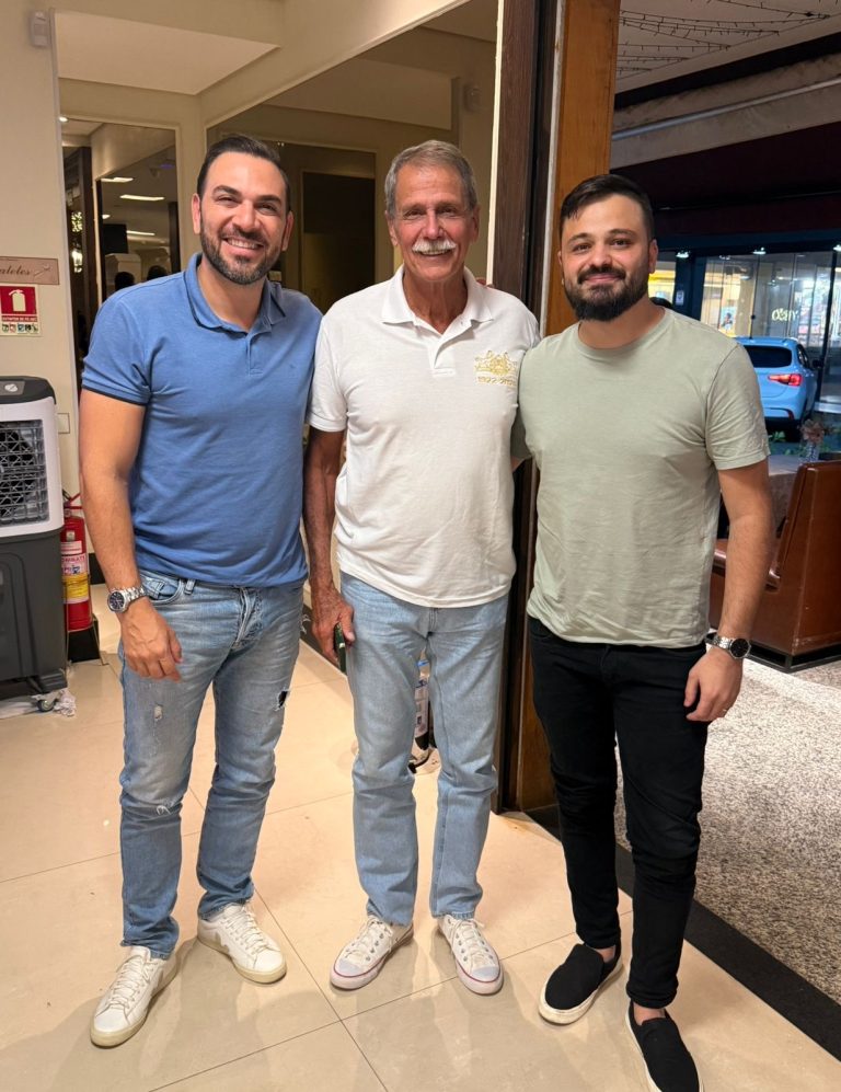 Encontro Político: General Paulo Chagas Recebe Convite para Filiação ao AGIR