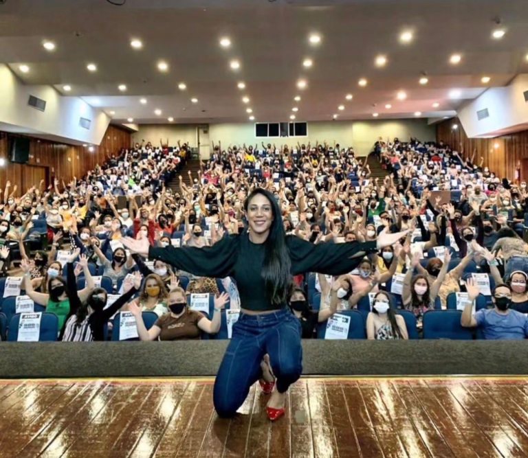 Olho Nela: Suzele Veloso a gigante que voa abaixo do radar