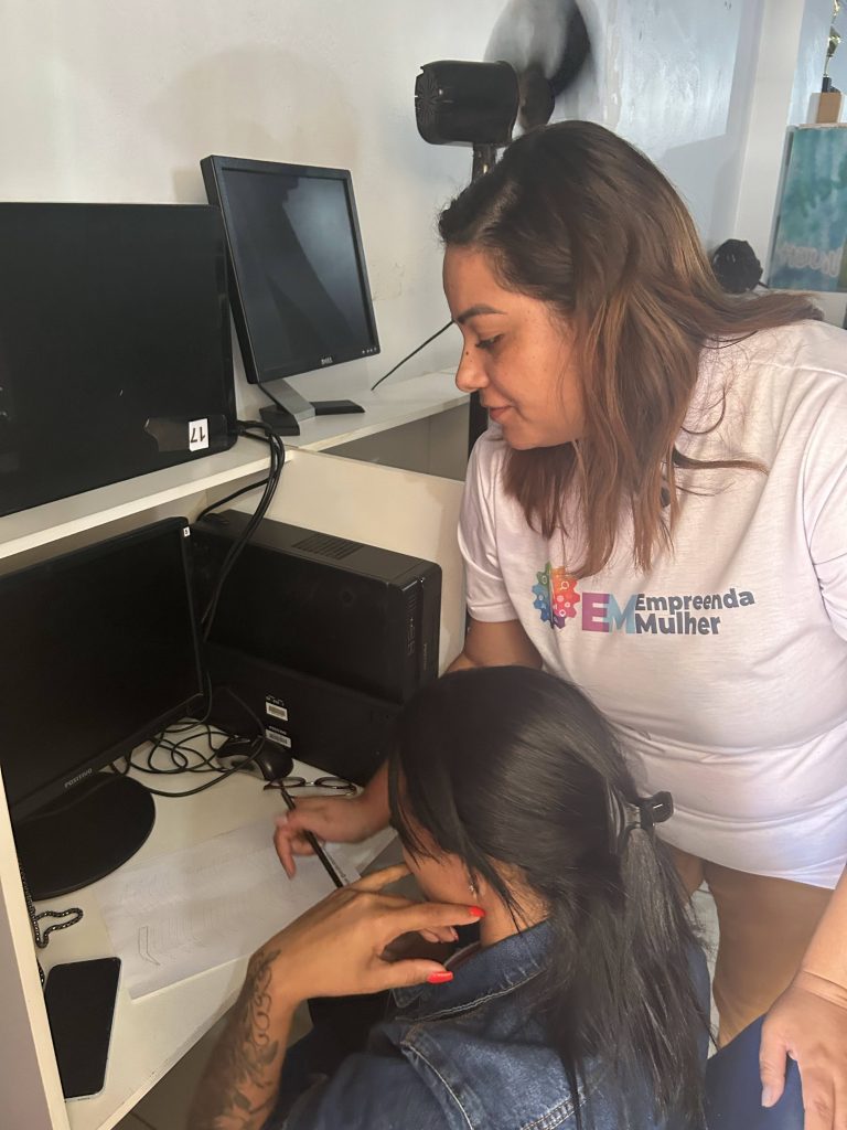 Empreenda Mulher abre inscrições para capacitação gratuita de mulheres no DF