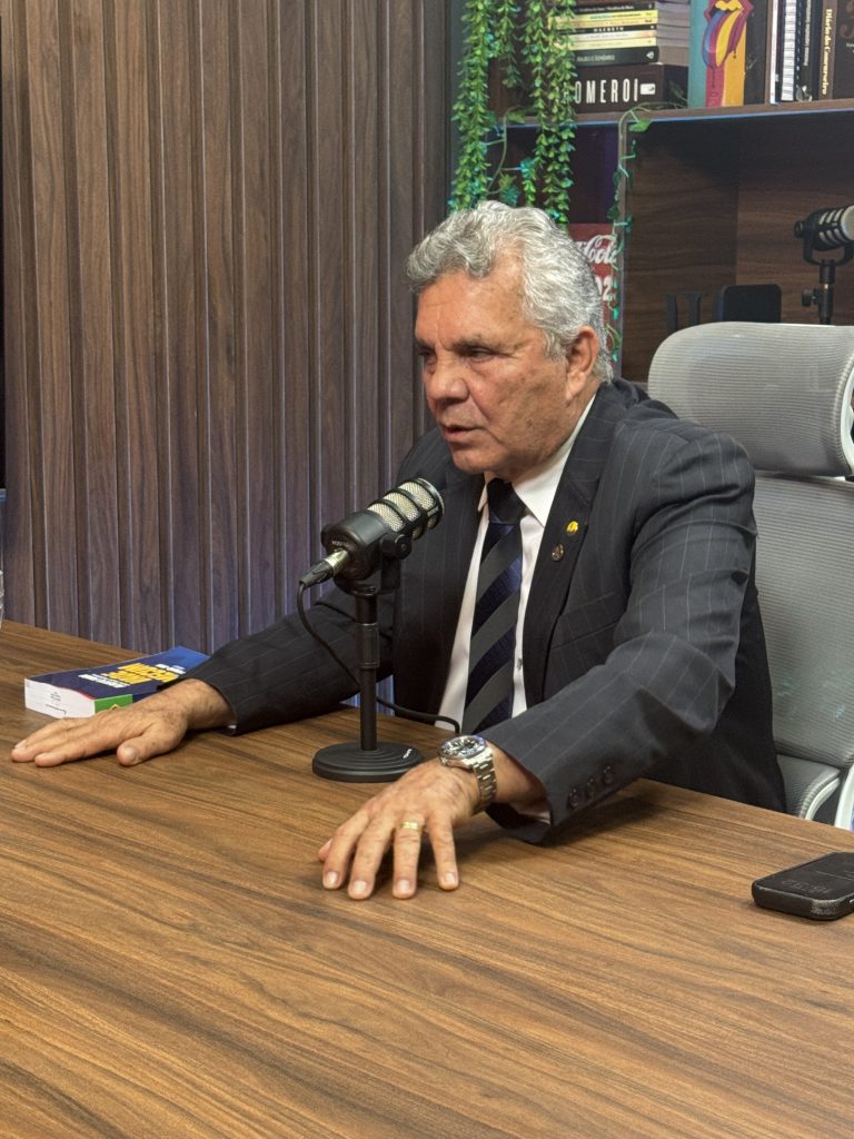 Fraga abre o jogo em podcast e Detona Desafeto