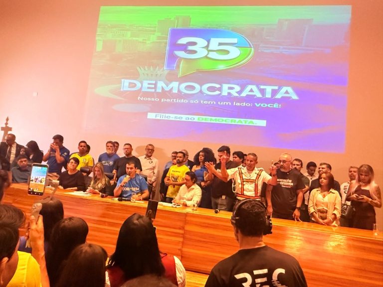Convenção do Democrata reúne nomes alternativos e promete ser objeto de estudo